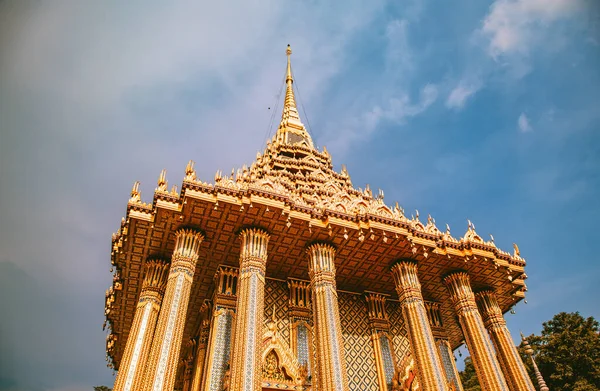 Ват Пхра Пхуттхабат в Сарабате, Таиланд — стоковое фото