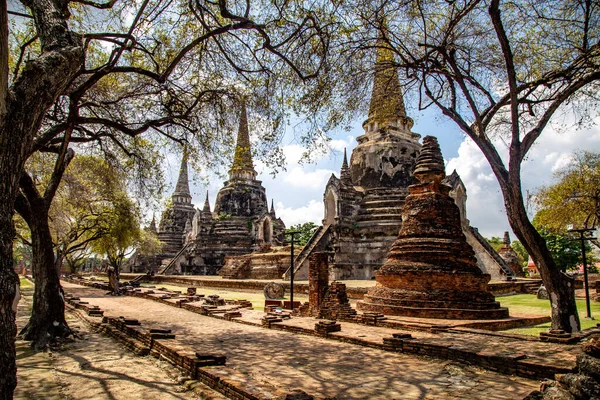Wat Phra Si Sanphet in Phra Nakhon Si Ayutthaya, Historic City of Ayutthaya, empty during covid, Thailand — Stock Photo, Image