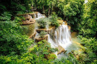 Khuean Srinagarindra Ulusal Parkı, Huay Mae Khamin Şelaleleri, Kanchanaburi, Tayland