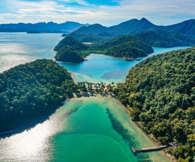 Koh Ngam 'ın havadan görünüşü, Koh Chang, Trat, Tayland