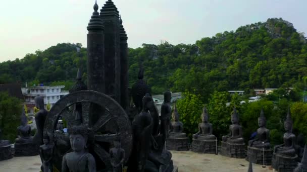 Wat Tham Krabok en Saraburi, Tailandia — Vídeo de stock
