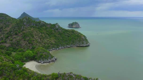 Bang Pu plajı, Sam Roi Yot Ulusal Parkı Tayland 'daki Khiri Han Parkı. — Stok video