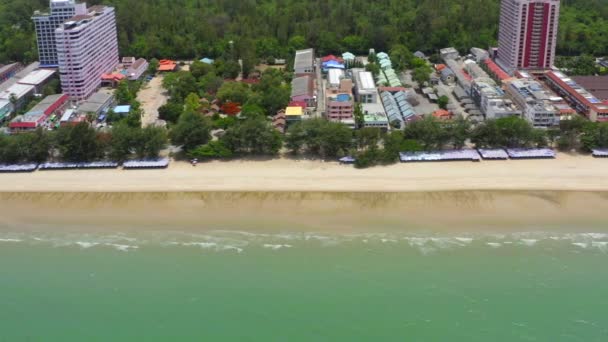 Cha Am Beach in Phetchaburi, Thailand — Stock Video