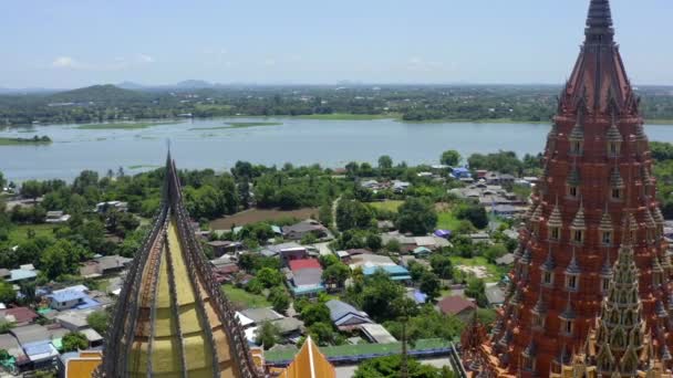 Wat Tham Khao Noi en Wat Tham Sua in Kanchanaburi, Thailand — Stockvideo