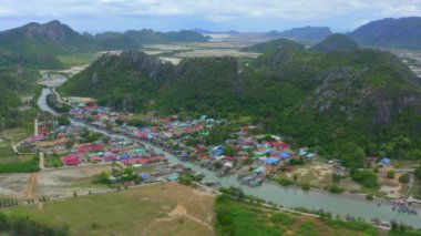 Bang Pu balıkçı köyü Sam Roi Yot Milli Parkı, Prachuap Khiri Khan, Tayland