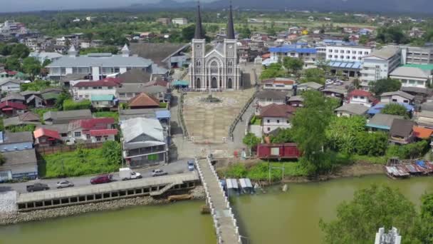 Catedral de la Inmaculada Concepción en Chanthaburi, Tailandia — Vídeos de Stock