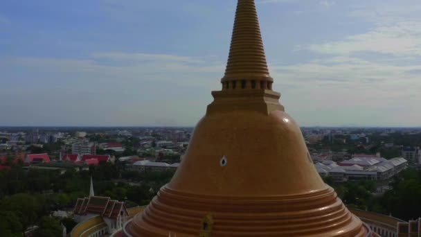 Wat Phra Pathom Chedi Ratchaworamahawihan of Wat Phra Pathommachedi Ratcha Wora Maha Wihan, in Nakhon Pathom, Thailand — Stockvideo