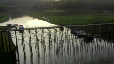 Mon Köprüsü, Sangkhlaburi 'de eski ahşap köprü, Kanchanaburi, Tayland