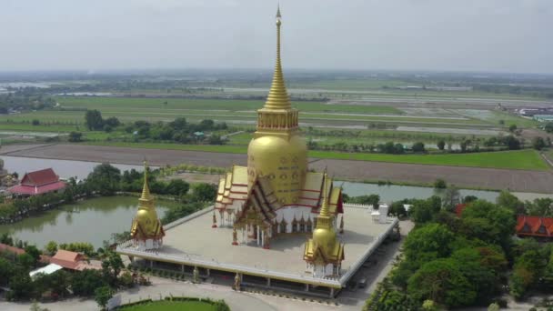 Wat Phrong Akat in Chachoengsao in Thailand — Stockvideo