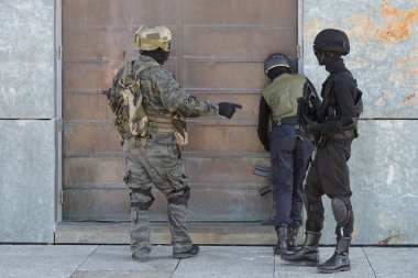 Polis özel kuvvetleri eğitim