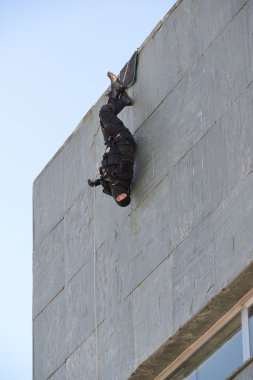 Polis özel kuvvetleri eğitim