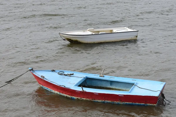 Fischerboot auf einem Liegeplatz — Stockfoto