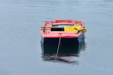 bir demirleme teknede Balık tutma