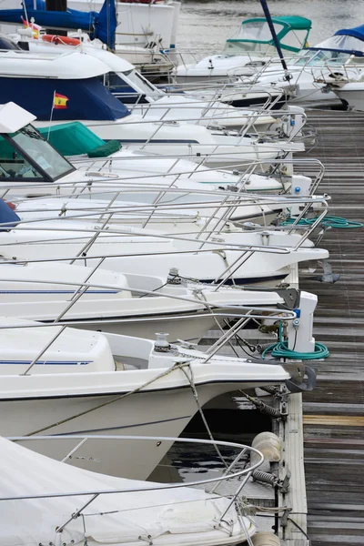 Jachten in de haven — Stockfoto