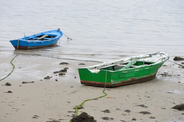 Vissersboot op een ligplaats — Stockfoto