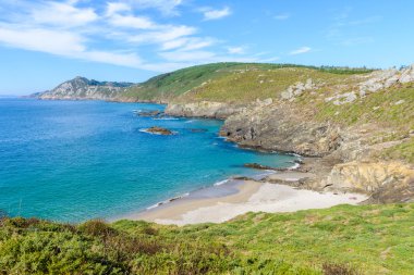 okyanusun üzerinde sörf