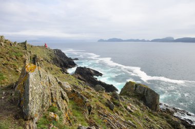 okyanusun üzerinde sörf