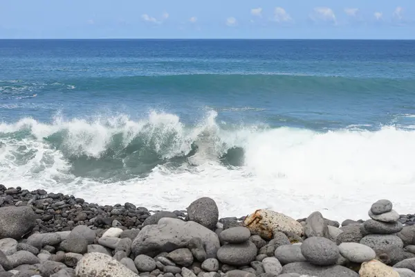 Surf sur l'océan — Photo