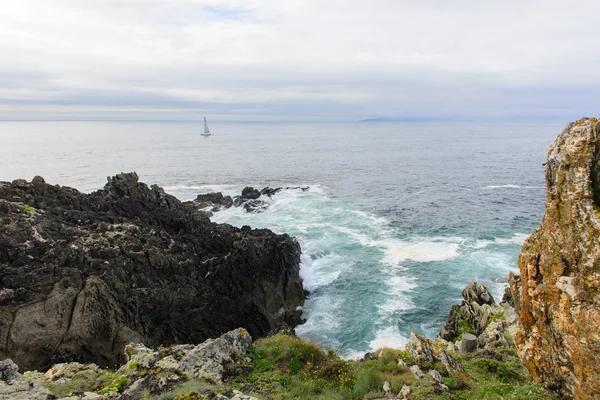 Surfen auf dem Ozean — Stockfoto