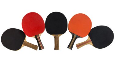 Masa tenisi raketleri beyaz arkaplanda izole edildi