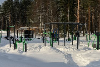 Kışın fiziksel kültür ve spor kompleksi. 