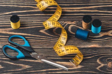 dikiş arka plan rengi konuları, ölçer ve makas ile