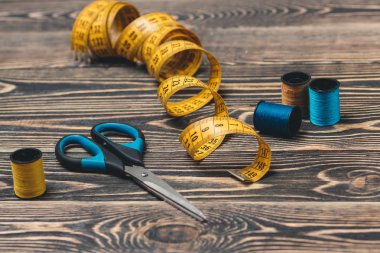 dikiş arka plan rengi konuları, ölçer ve makas ile