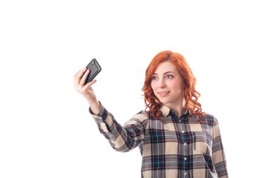 Selfie fotoğraf Smartphone'da yapma genç bir kadın portresi