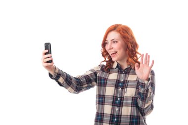 Selfie fotoğraf Smartphone'da yapma genç bir kadın portresi