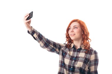 Selfie fotoğraf Smartphone'da yapma genç bir kadın portresi