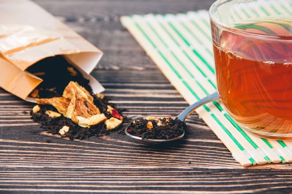 Fondo de madera de té seco. Concepto de Salud, Comida y Bebida — Foto de Stock