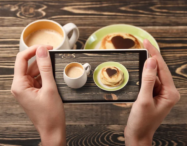 eller fotoğraf krep smartphone ile alma
