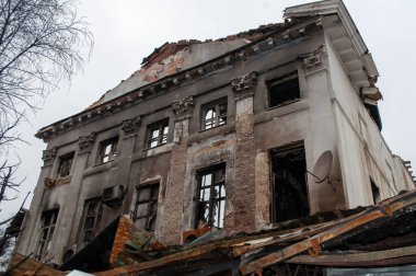 Büyük felaketten sonra ev harabeleri - yangın. fotoğraf