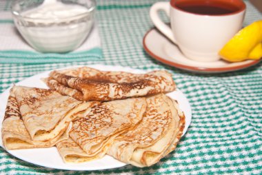 kek ve bir bardak çay