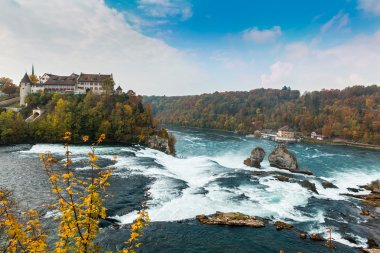 Rhine falls ve kale laufen, İsviçre