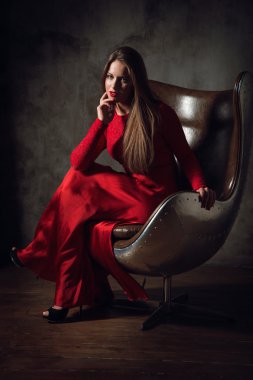 sandalye istirahat romantik genç bayan