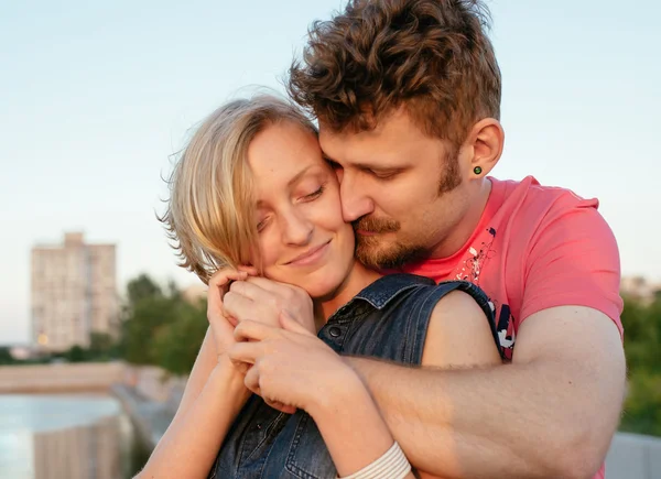 Pretty couple embrace outdoor. — Stock Photo, Image