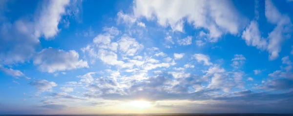 Panorama Cielo Serale Mattutino Luminoso Sole Splendente — Foto Stock