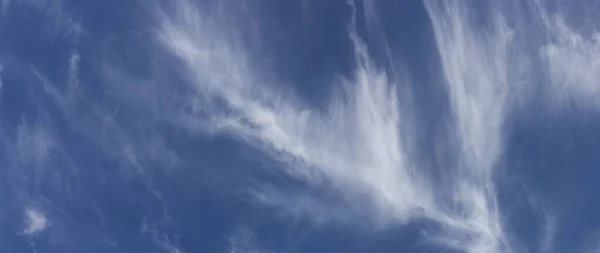 Panorama Van Blauwe Lucht Witte Wolken — Stockfoto