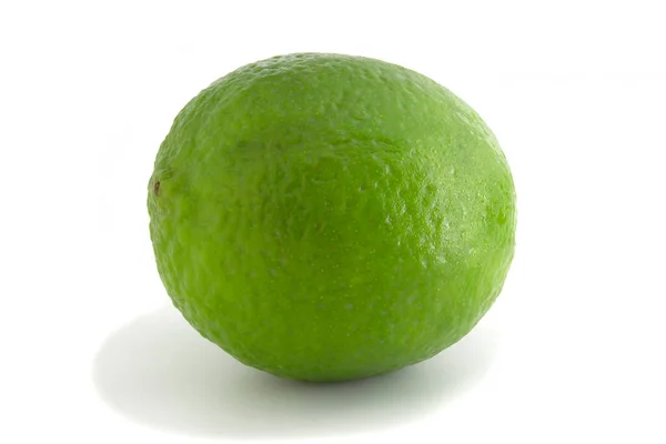 Zelené Čerstvé Vápno Izolované Bílém Pozadí Citrusové Plody Plném Zaměření — Stock fotografie