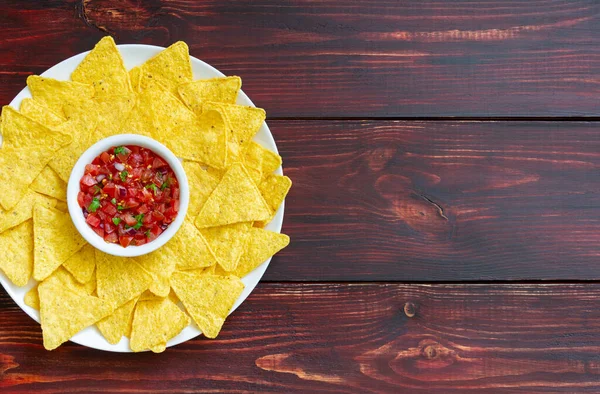Kukuřičné Chipsy Salsou Mexické Jídlo Vegetariánské Jídlo — Stock fotografie