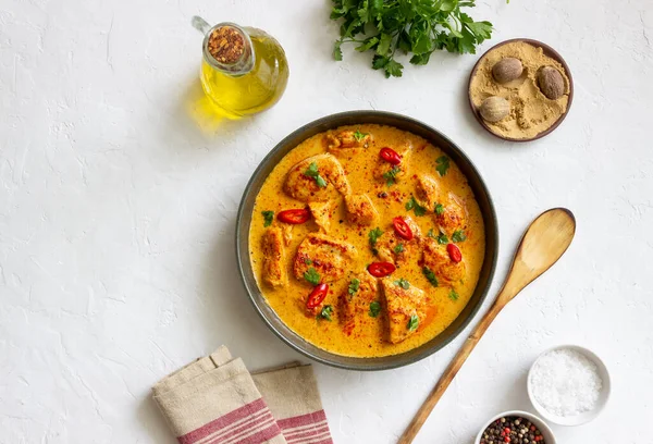 Pollo Tikka Masala Curry Con Hierbas Pimientos Comida India Cocina — Foto de Stock