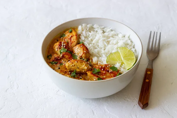 Chicken Tikka Masala Curry Mit Reis Kräutern Und Paprika Indisches — Stockfoto