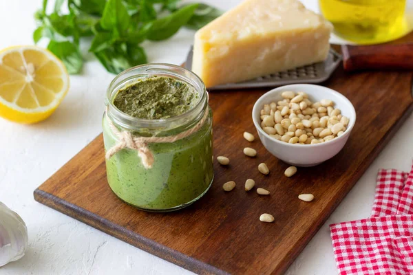 Italian Pesto Sauce Wooden Background National Kitchen Healthy Eating Vegetarian — Stock Photo, Image