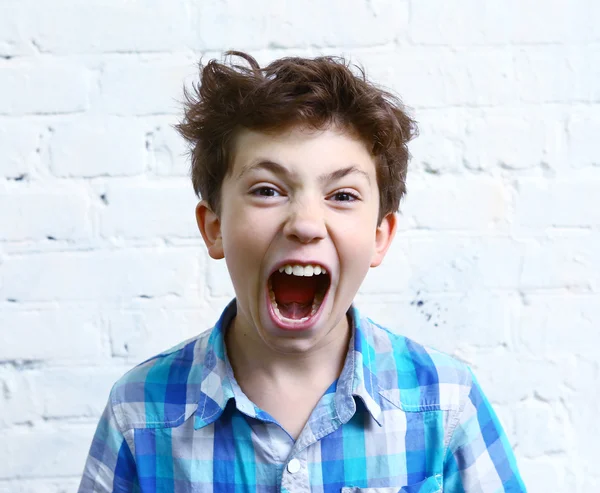 Boy shouting yelling close up portrait — Stock Photo, Image