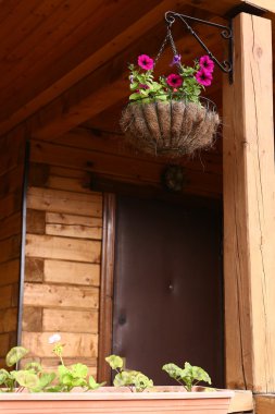 asılı çiçek sepet kapatmak yukarıya fotoğraf