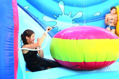 genç çocuklar açık hava aqua Park