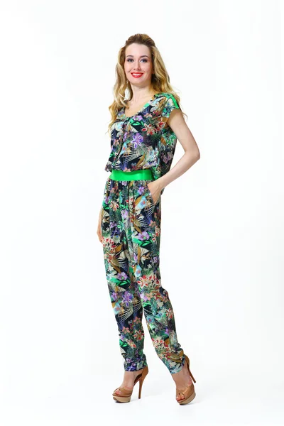 Schöne Geschäftsfrau Mode Modell Mädchen im Sommer floral ove — Stockfoto