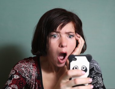 Kız arkadaşım tüm sms erkek arkadaşından okuyun.