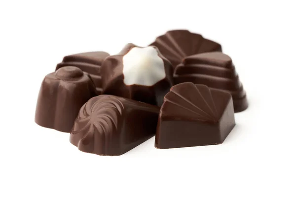 Close Vários Chocolates Variados Isolados Sobre Fundo Branco — Fotografia de Stock